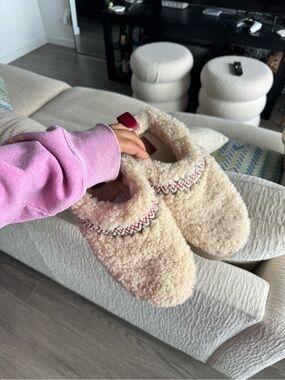 UGG Cream Sherpa Slip-On Slippers with Pink Accent